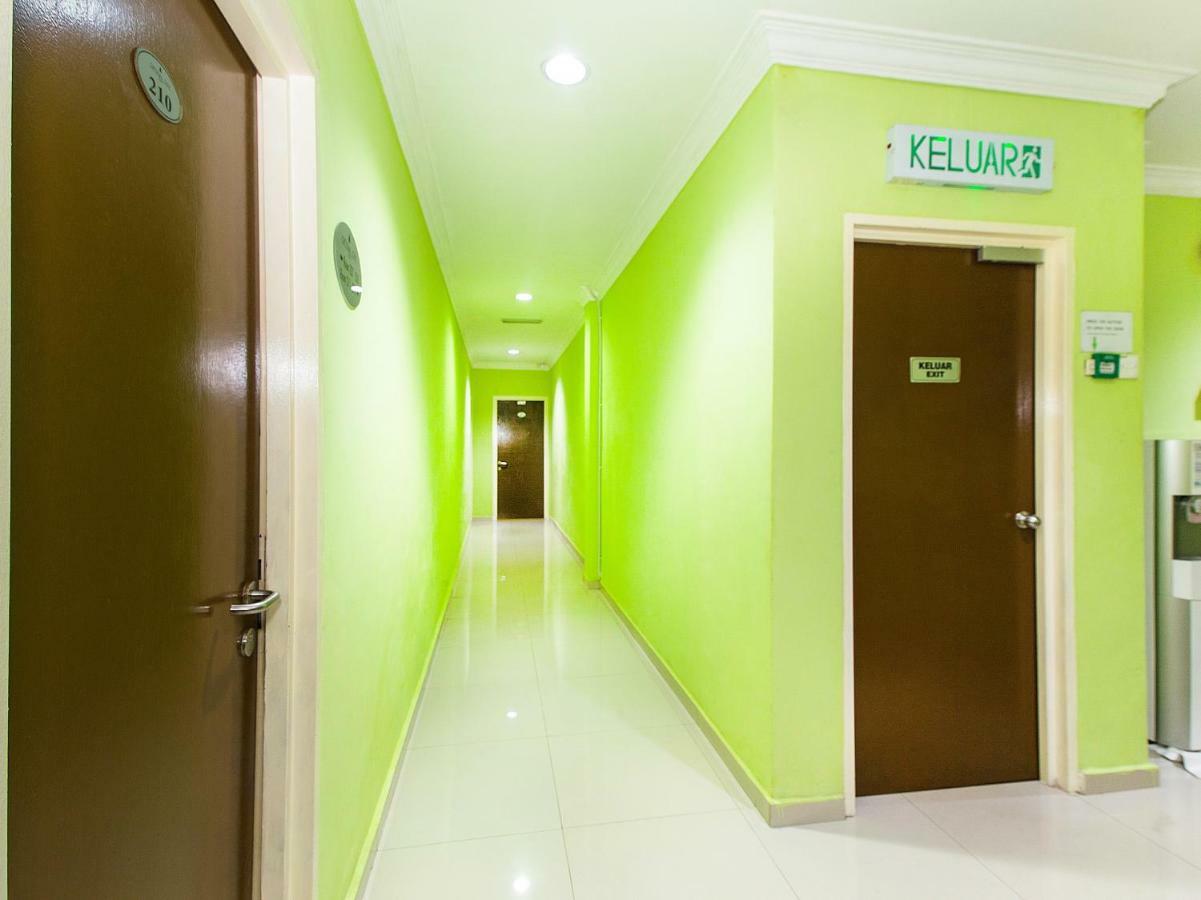 Crystal City Hotel Kuantan Exterior photo